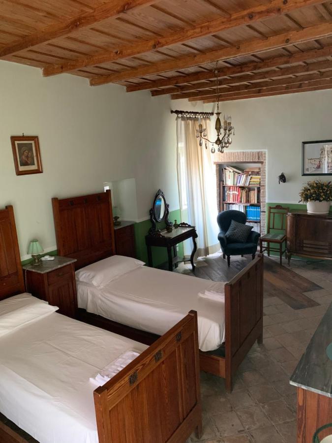 Palazzetto Pergi Hotel Tolfa Exterior foto