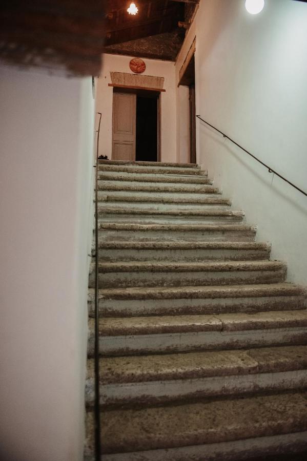 Palazzetto Pergi Hotel Tolfa Exterior foto